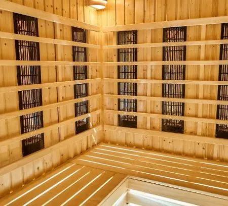 Laguna 12 * ポラニツァ・ズドゥルイ