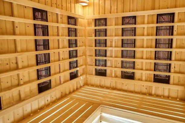 Laguna 12 * פולניסה-ז'דוז'